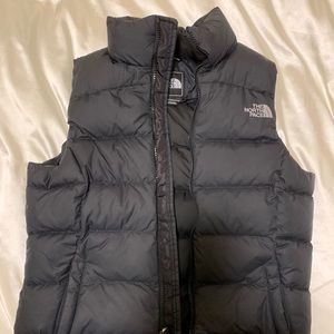 Black north face vest